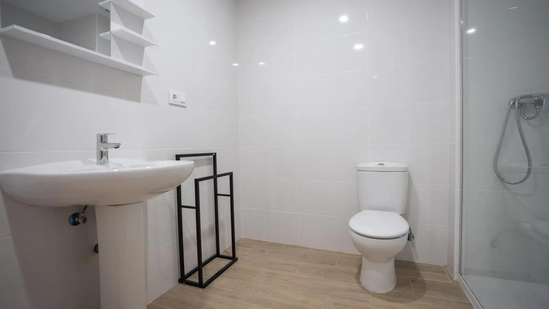 Wake Up By The Sea In Victoria Apartment 1 Тосса-де-Мар