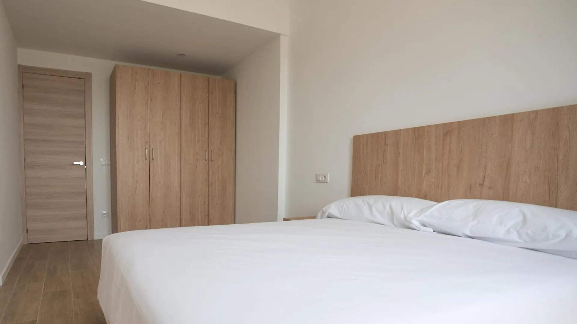Wake Up By The Sea In Victoria Apartment 1 Тосса-де-Мар